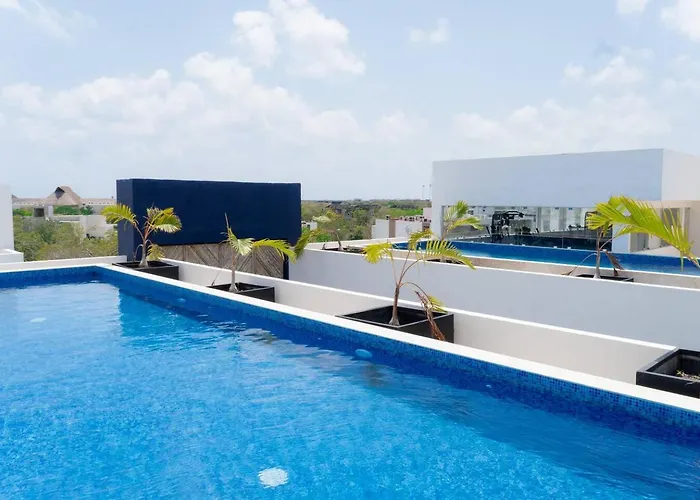 Casa de férias 2 Bd With Private Balcony, Pool View, Gym