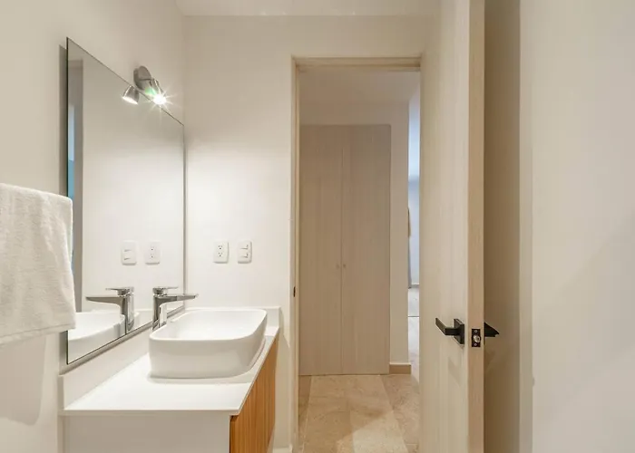 2 Bd With Private Balcony, Pool View, Gym Casa de férias Tulum