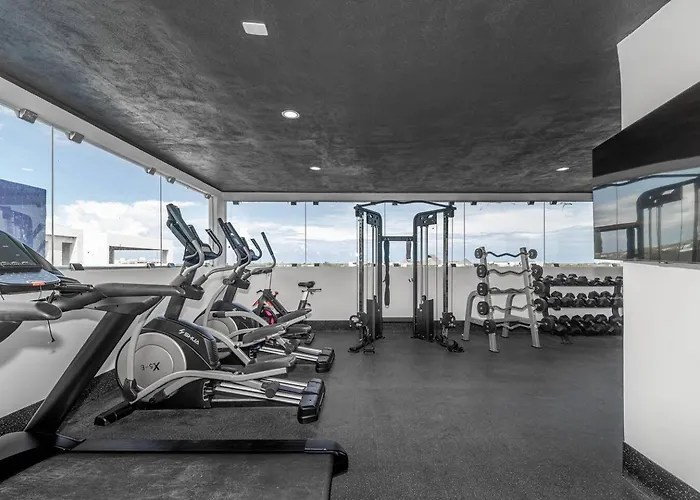 2 Bd With Private Balcony, Pool View, Gym * Tulum