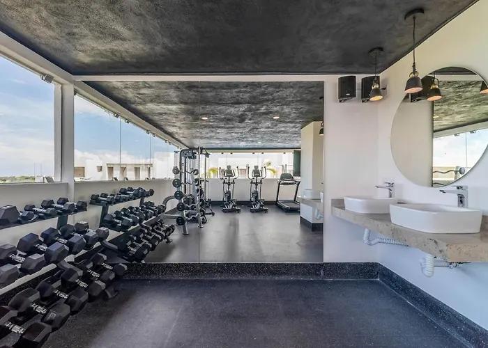 2 Bd With Private Balcony, Pool View, Gym Casa de férias Tulum