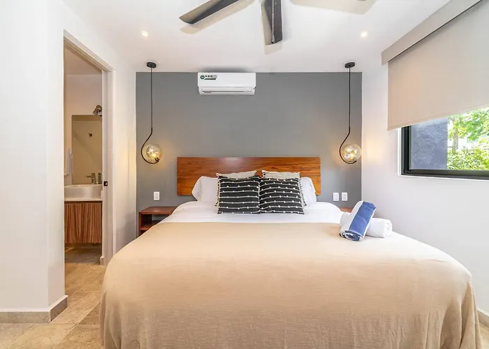 2 Bd With Private Balcony, Pool View, Gym *