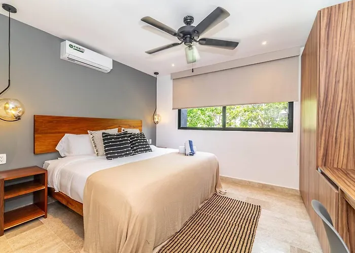 Casa de férias 2 Bd With Private Balcony, Pool View, Gym *