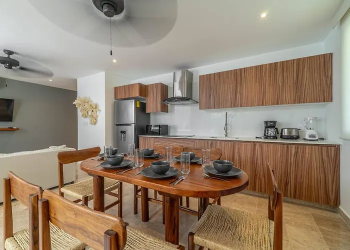 2 Bd With Private Balcony, Pool View, Gym Casa de férias Tulum