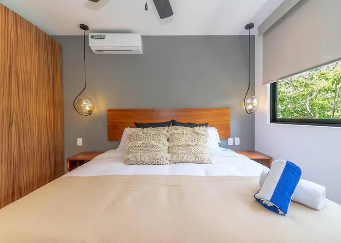 2 Bd With Private Balcony, Pool View, Gym *
